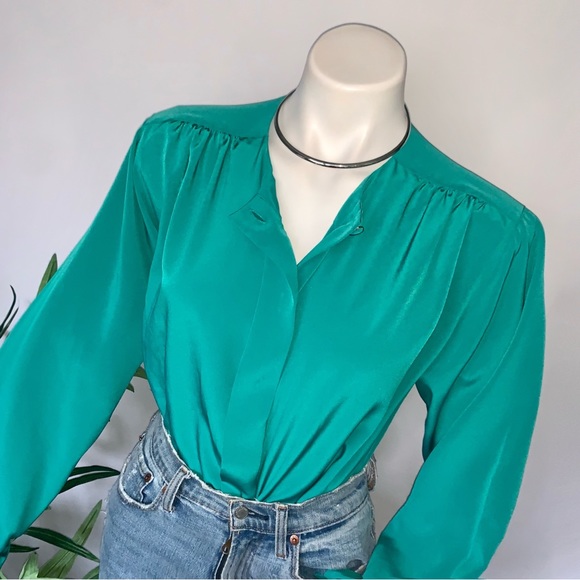 v i n t a g e :: Gorgeous Turquoise Pleated Satin Blouse - Picture 1 of 12
